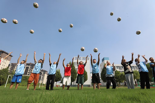 英超战报：米伦科维奇乌龙，霍尔制胜，埃弗顿3-0大胜森林