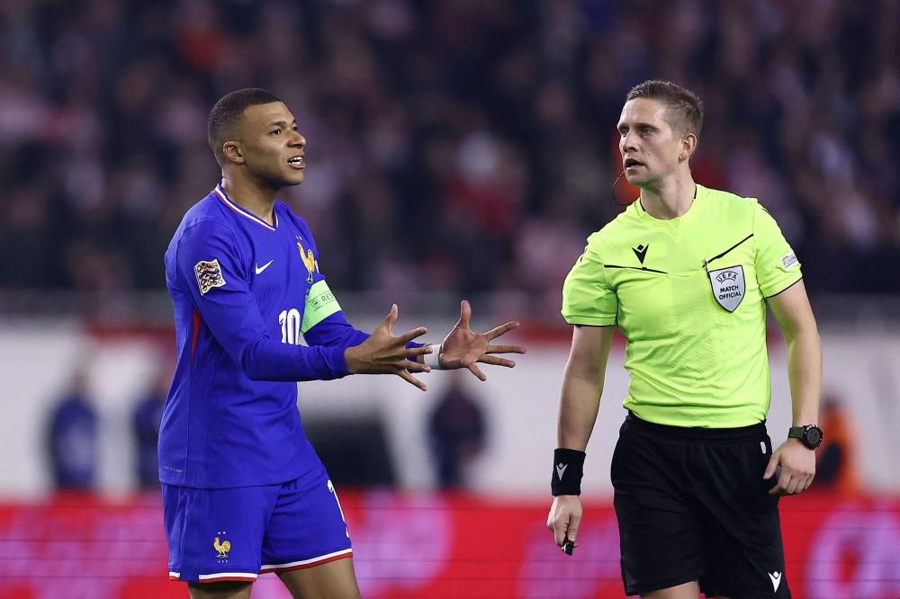 次节前7次出手全部命中！杜兰特半场21分4篮板5助攻