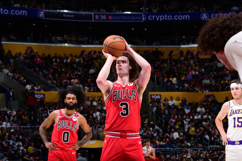 图片报：勒沃库森遭遇多次意外事件，到达曼市时已延误数小时